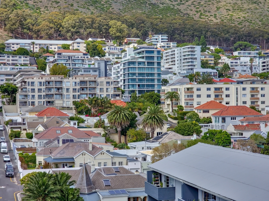 To Let 3 Bedroom Property for Rent in Sea Point Western Cape